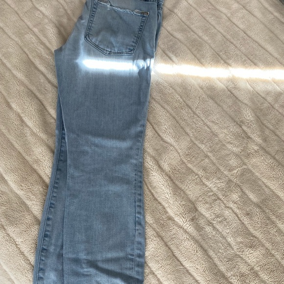 Good American Jeans - Picture 7 of 9